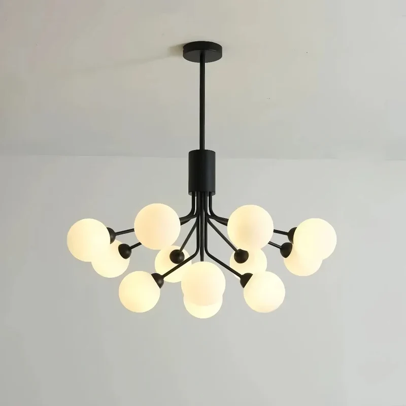 Moderner Kronleuchter aus Opalglas für das Wohnzimmer