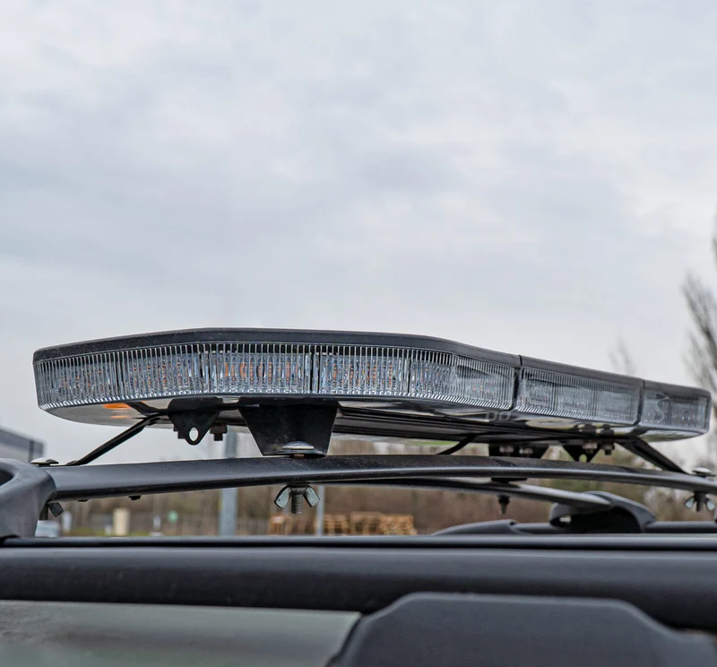 LED-Notsignal-Dachlichtleiste / 46 Zoll / 1170 mm