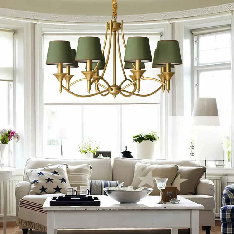 Vintage Kronleuchter mit Stoffschirmen, dimmbar, ideal für das Wohnzimmer
