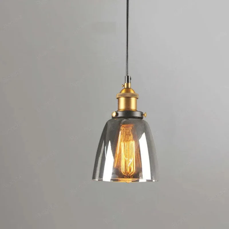 Retro Pendelleuchte aus Glas für den Esstisch