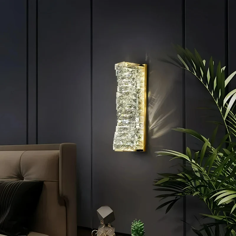 Moderne Wandleuchte aus Kristall für das Schlafzimmer