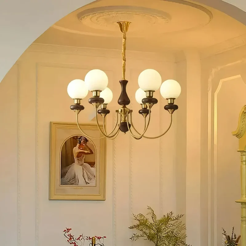 Retro Kronleuchter aus Opalglas für Wohnzimmer und Esszimmer
