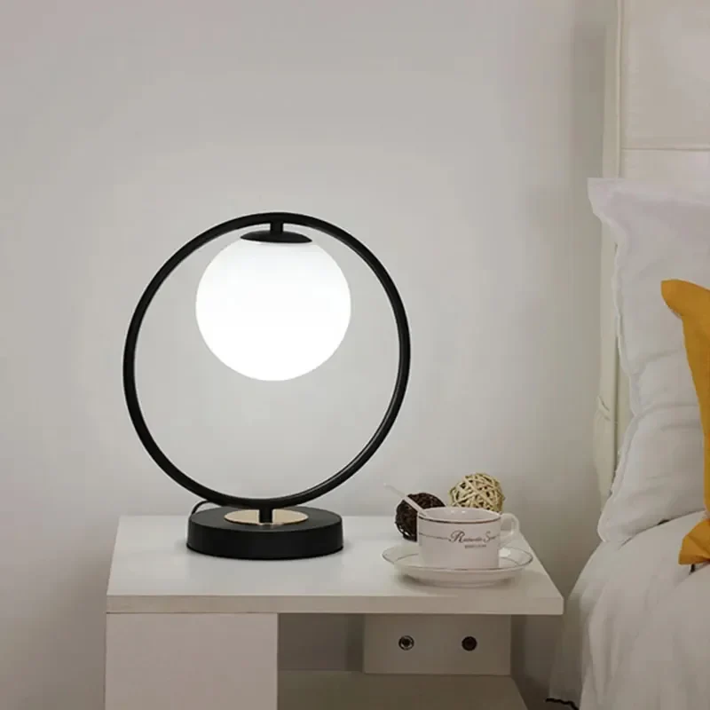 Elegante LED-Leuchte für schlichte und funktionale Innenräume – Rayelle