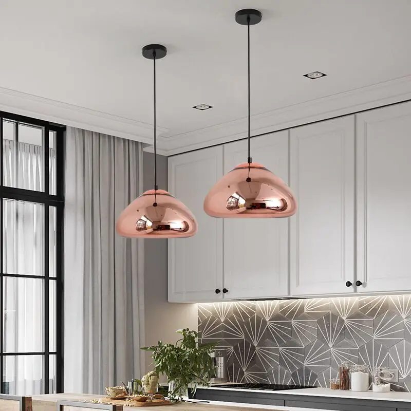 Hemisphärische Pendelleuchte aus Aluminium mit Spiegel-Finish – Aurovia