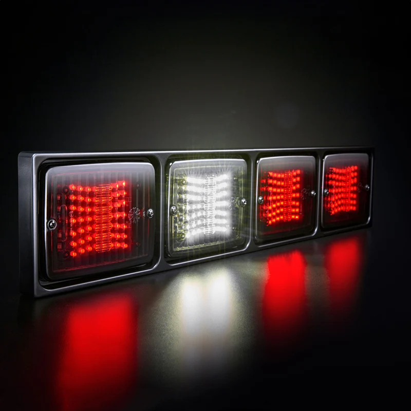 Strands IZE LED-Montagerahmen / 4-Lampen-Version