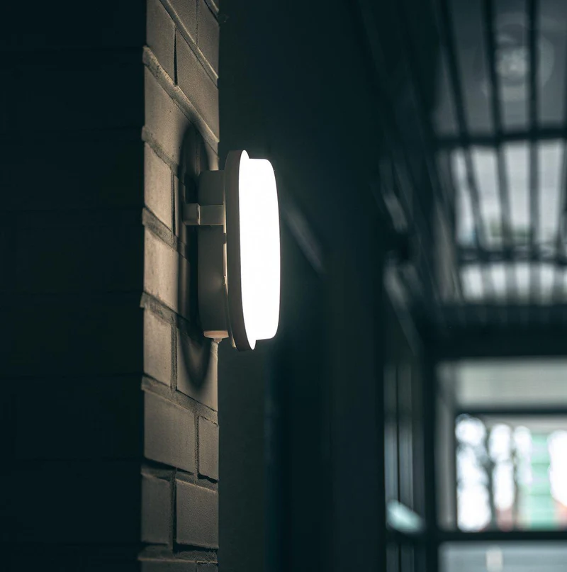 Ovalleuchte 9W neutralweiß IP65 IK10 3x Kabeleinlass - LED's Light