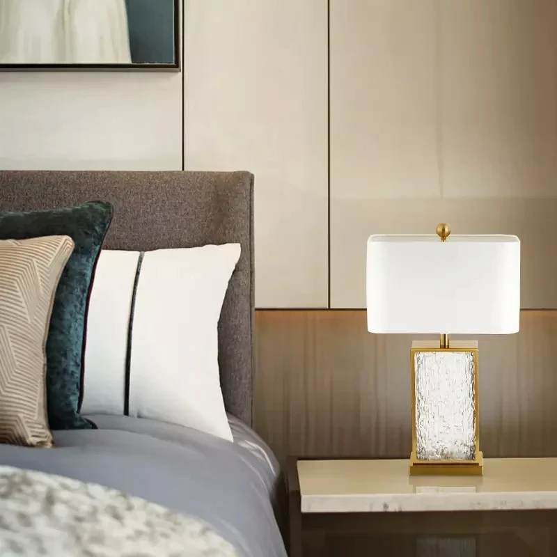 Nomadische Nachttischlampe im nordischen Stil & Einstellbare Beleuchtung – Nordic Glow