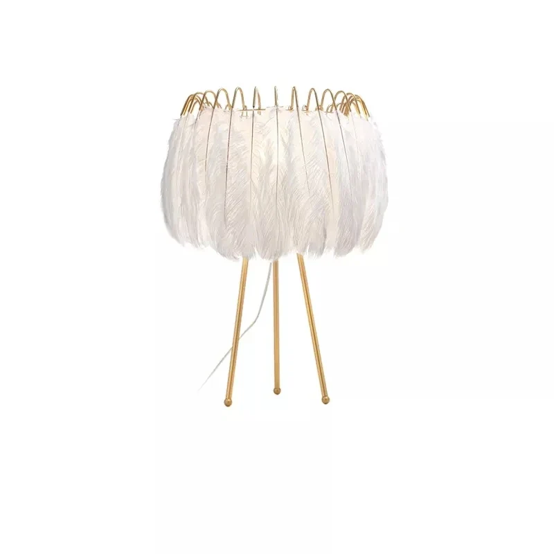 Tischlampe Weiß-Gold mit zartem Look und einzigartiger Form – Plumea