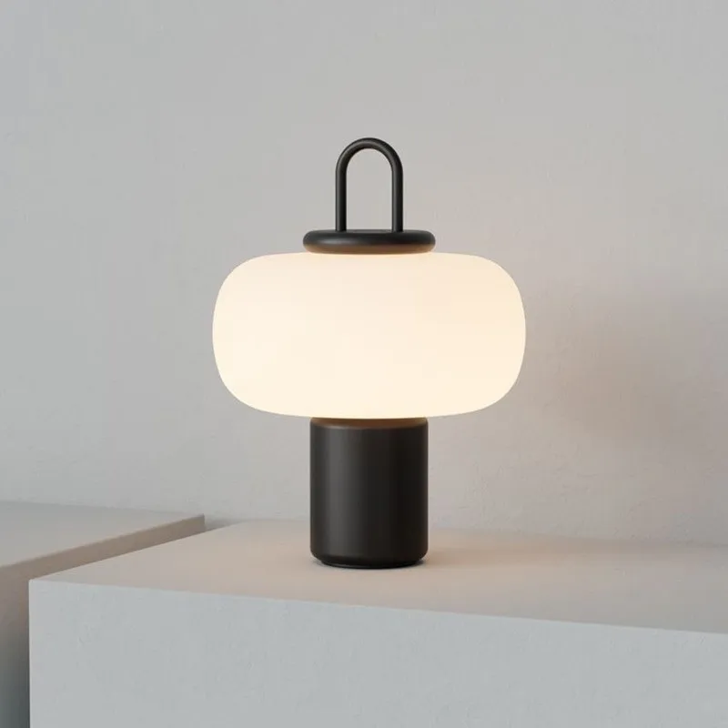 Nachttischlampe im Retro-Camping-Stil Eleganz – Manhattan Beam