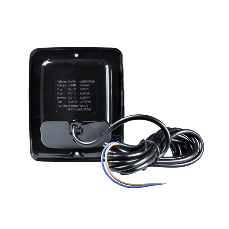 Strands Dark Knight Square IZE LED-Rücklichter mit dunkler Linse