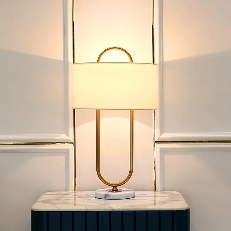 Tischlampe im eleganten Stil, künstlerisches Finish – Solara