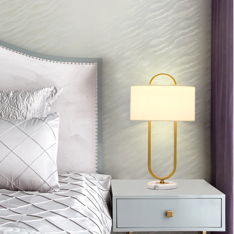 Tischlampe im eleganten Stil, künstlerisches Finish – Solara