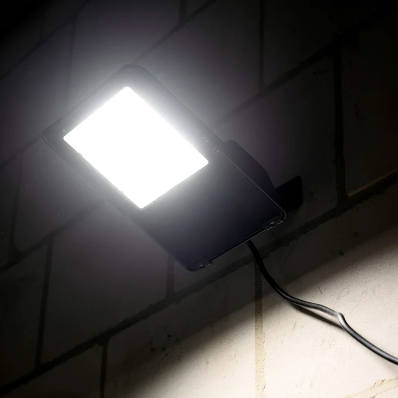 Außen-LED-Strahler 50 Watt CREE 7.750lm IP66 neutralweiß Korrosivität C4 - LED's Light Pro