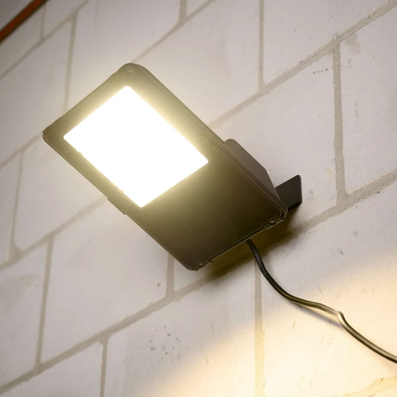 Außen-LED-Strahler 50 Watt CREE 7.750lm IP66 neutralweiß Korrosivität C4 - LED's Light Pro