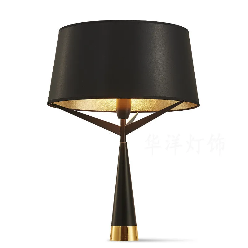 Vielseitige Tischlampe Zeitloses und Modernes Design – Astrovéa