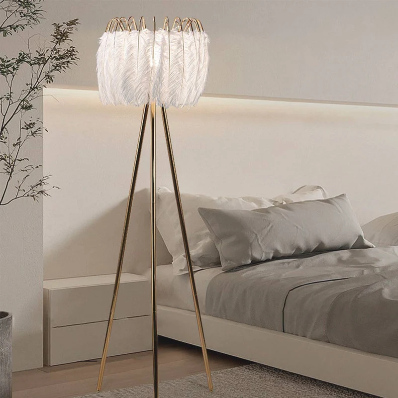 Floor Lamp Ostrich Feather Nordic Style Tripod, White
