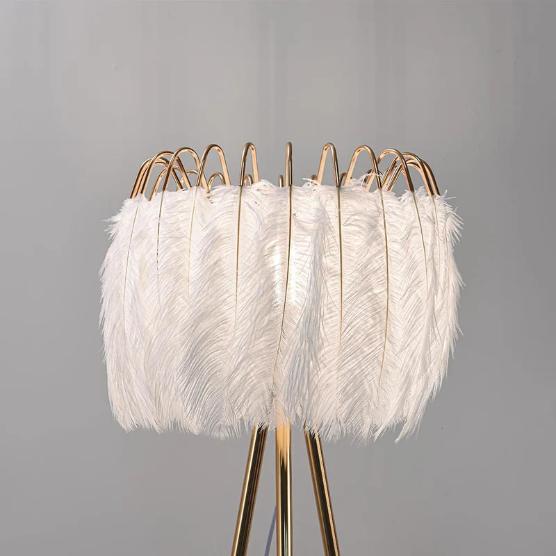 Floor Lamp Ostrich Feather Nordic Style Tripod, White