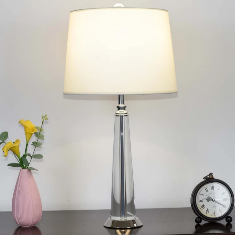 Einzigartige Nachttischlampe – Moderner und authentischer Stil – Lunara