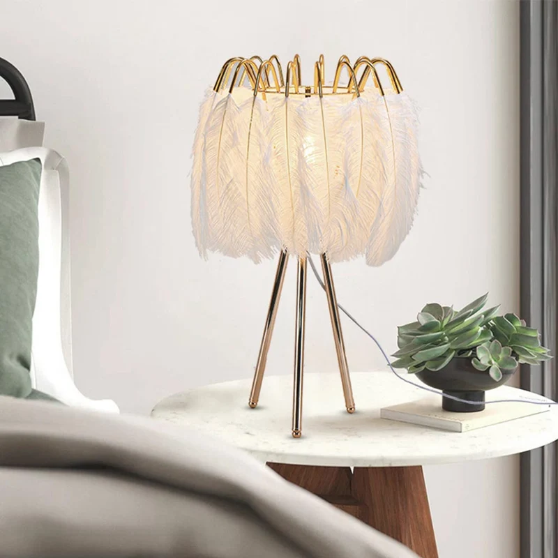 Feather Table Lamp Nordic Style Tripod Wire, White