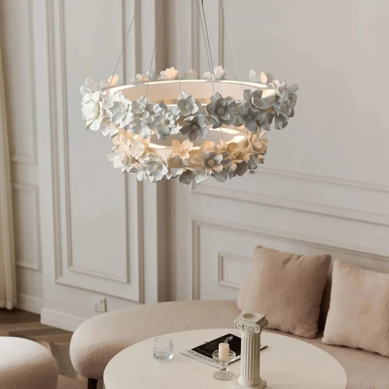 Dimmbare LED Pendelleuchte im Blumen-Design für Wohnzimmer
