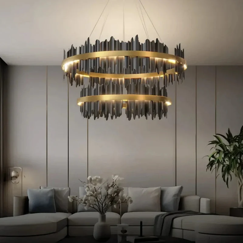 Design-Pendelleuchte in Ringform in Schwarz-Gold für das Wohnzimmer
