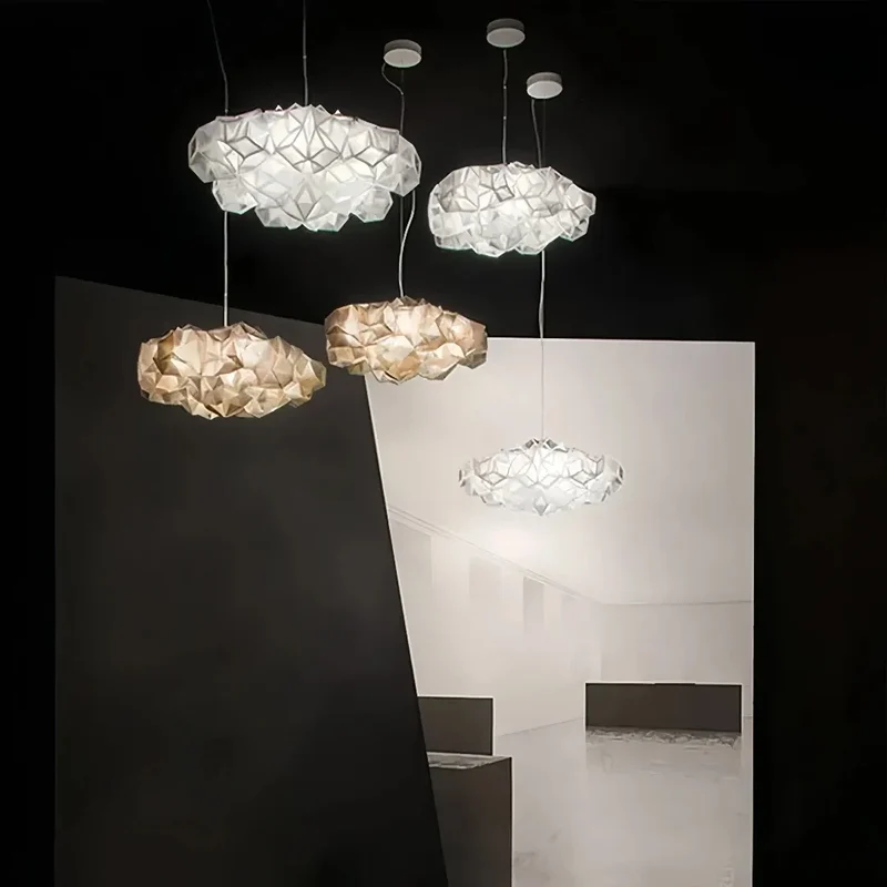 Moderne Cloud Pendelleuchte für Galerien und Ausstellungsräume