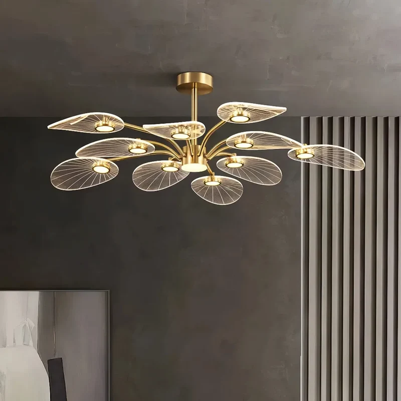 Moderner Kronleuchter in Gold mit Blatt-Design für das Wohnzimmer