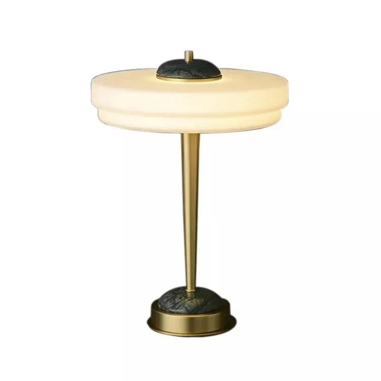 Touch-Tischlampe in Weiß & Gold mit postmoderner Eleganz – Zénith