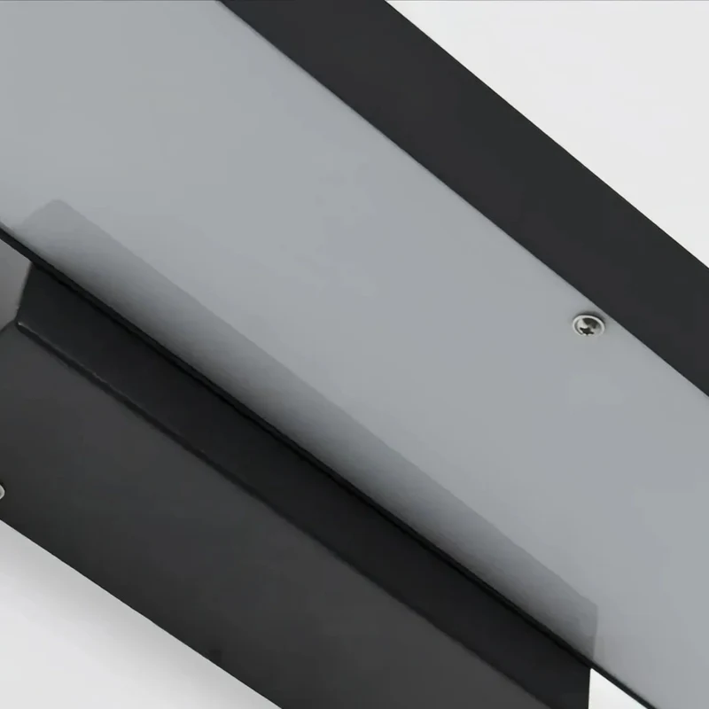 Moderne LED Außenwandleuchte mit Bewegungsmelder in Schwarz, IP65, 32–80 cm