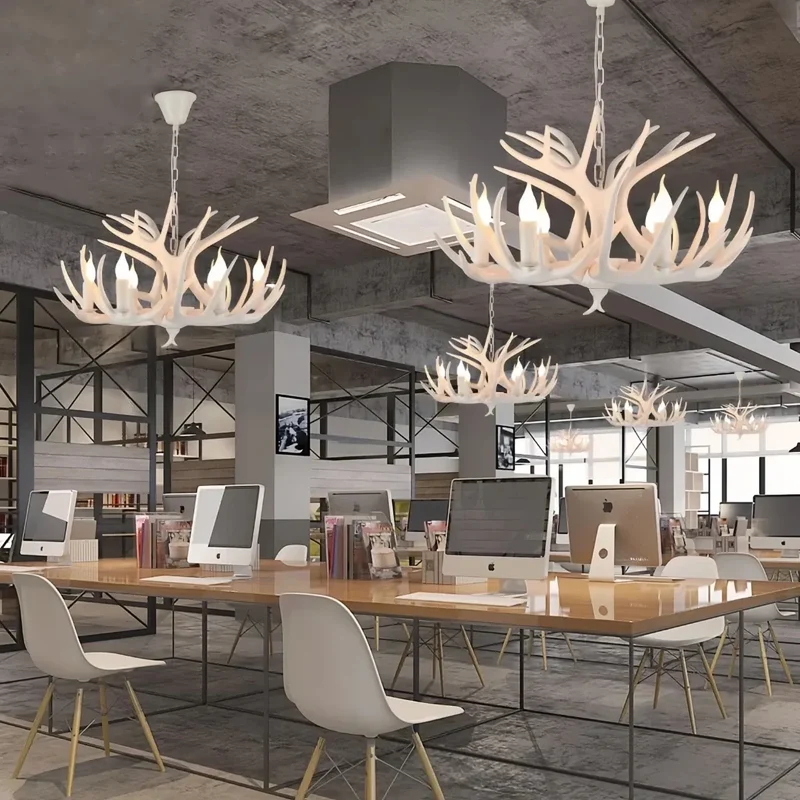 LED Kronleuchter mit Geweih im Landhausstil für Esszimmer