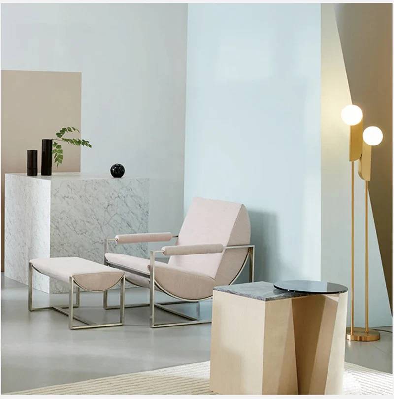 Moderne Glas-Stehlampe mit eleganter Luxus-Atmosphäre – Reveria