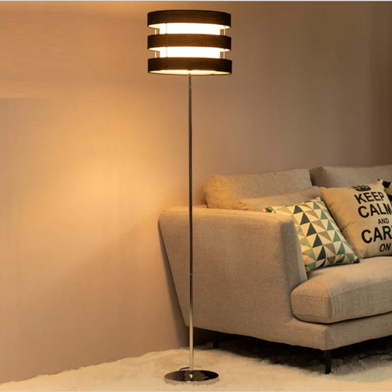 Moderne Stehlampe mit matter Oberfläche im zeitlosen Stil – Astoria