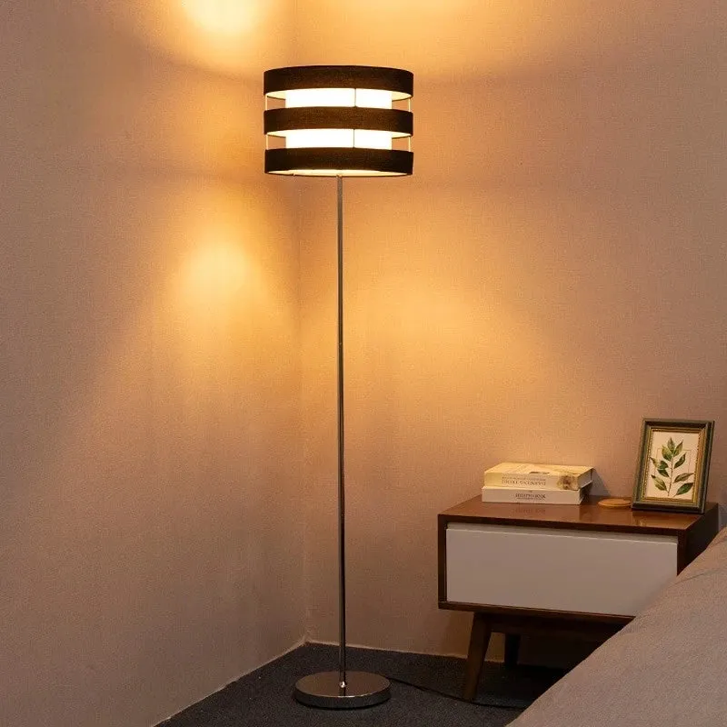 Moderne Stehlampe mit matter Oberfläche im zeitlosen Stil – Astoria