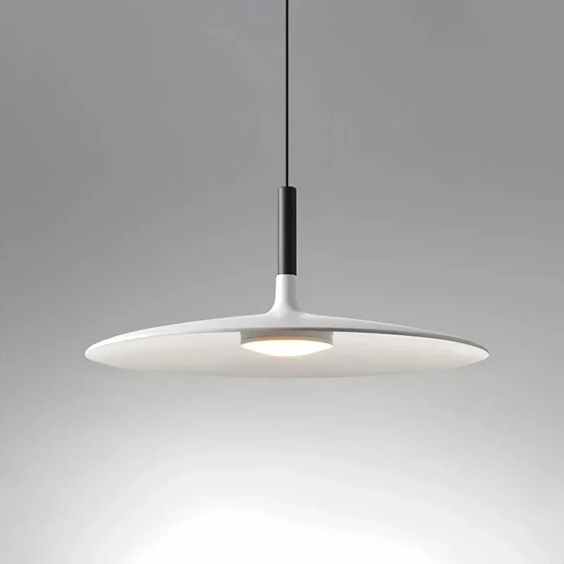 Moderne LED Pendelleuchte im UFO-Design für Esszimmer