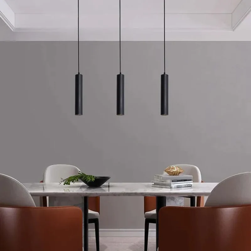 Zylindrische LED Pendelleuchte aus schwarzem Metall modern für Esszimmer