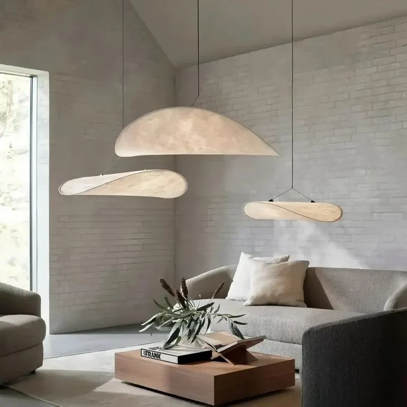 Pendelleuchte aus Seide im Wabi Sabi Design für Esszimmer