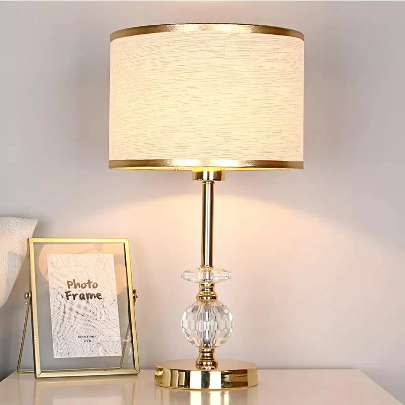 Zeitlose Designlampe, dezenter und moderner Luxus – Zyra