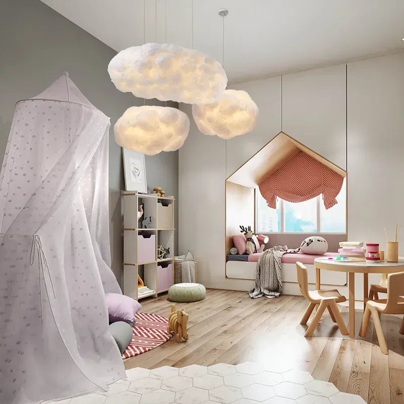 Skandinavische Wolken-Pendelleuchte fürs Kinderzimmer in Weiß