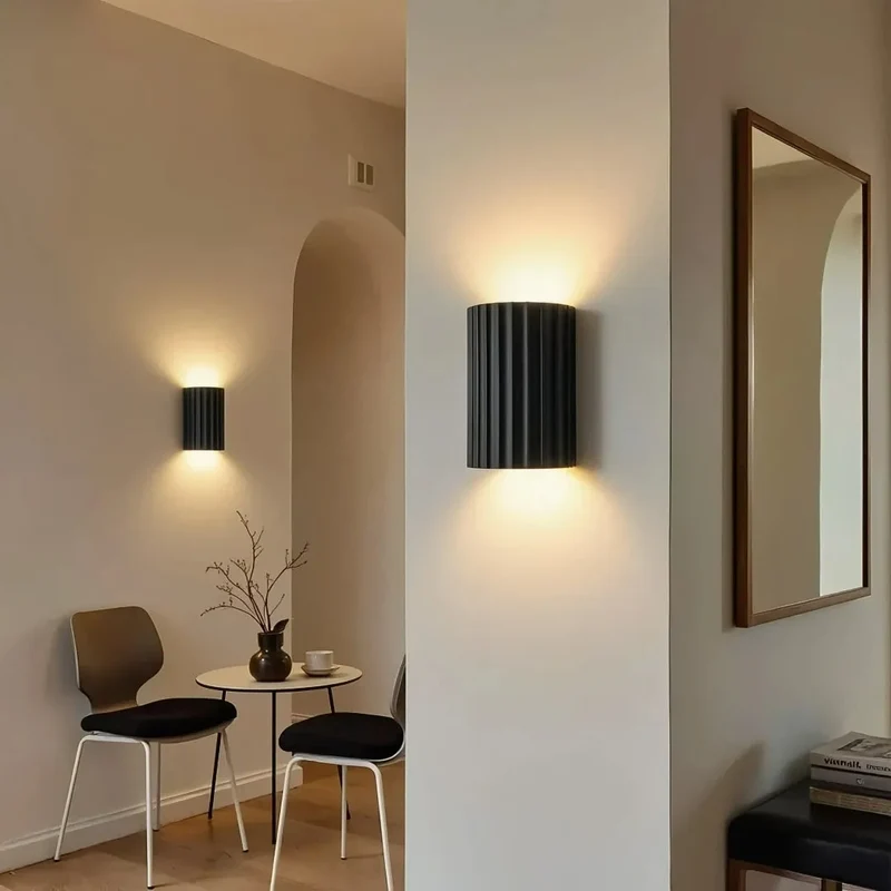 LED Wandleuchte Up & Down im skandinavischen Stil für das Esszimmer