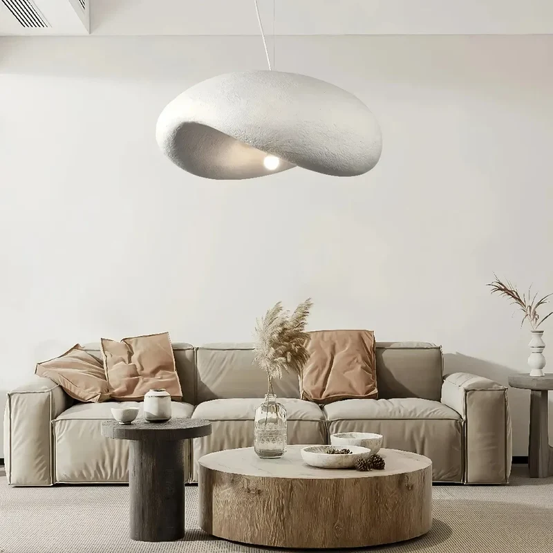 Designer-Pendelleuchte im Wabi-Sabi-Stil für das Esszimmer