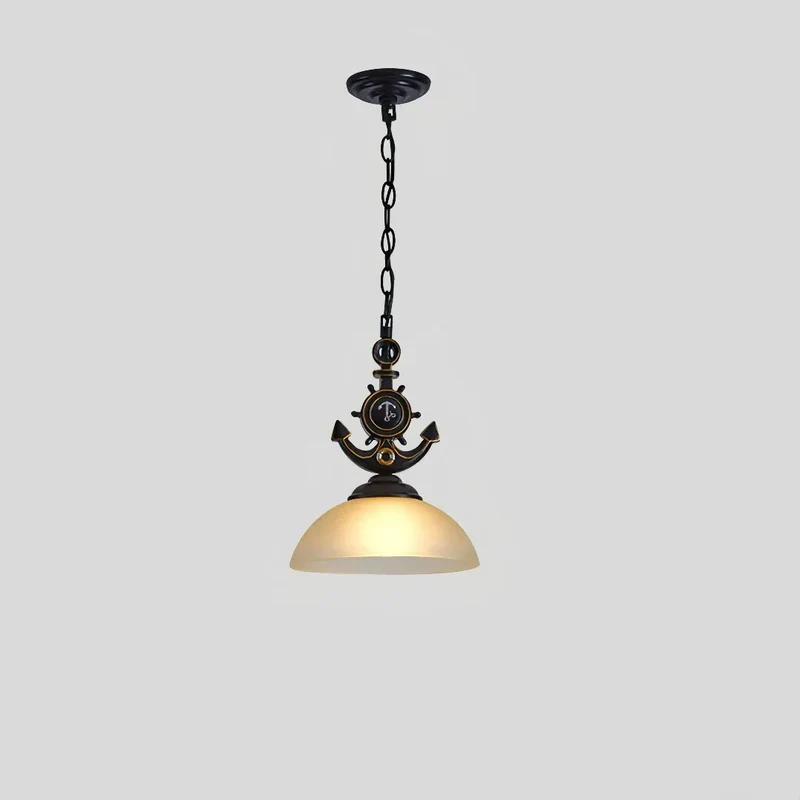 Pendelleuchte im Landhausstil aus Glas für das Esszimmer