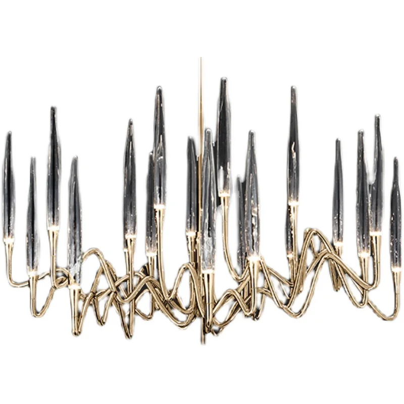 Skulpturaler Kronleuchter mit Chandelier-Inspiration und zartem Glanz – Plume