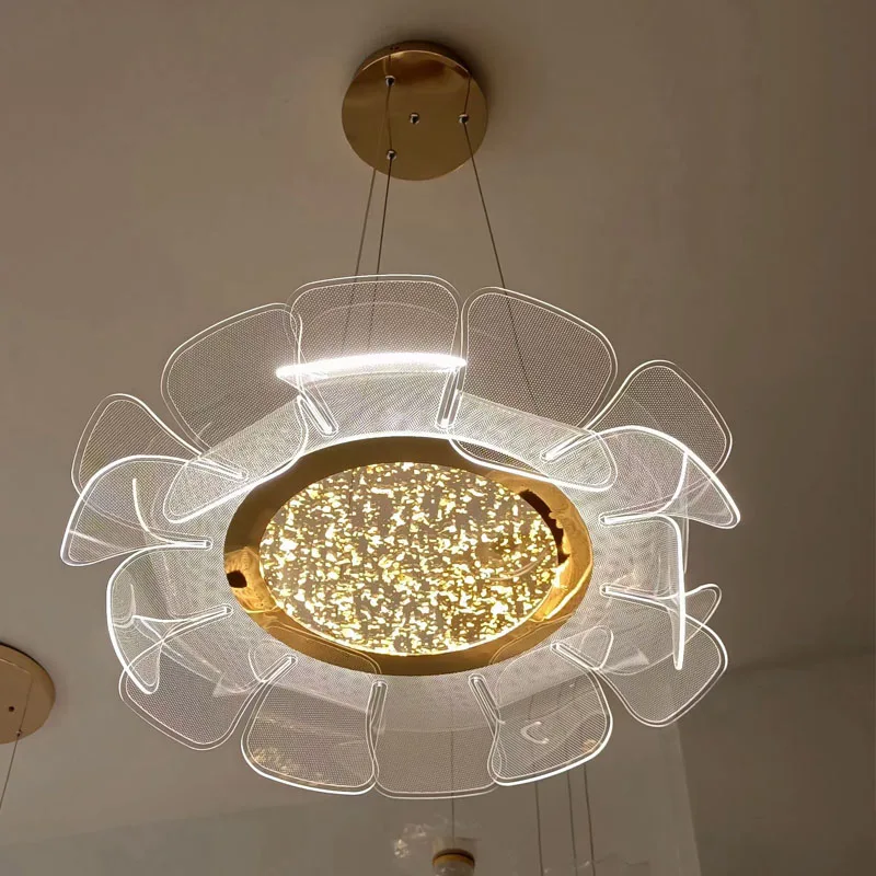 Hängeleuchte in Blütenform mit Acryl & Harmonischer Halo – Zyaa
