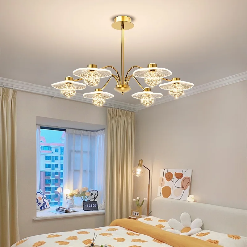 Deckenleuchte mit Goldfinish aus Opalglas & Warmes Licht – Lueur d'Or