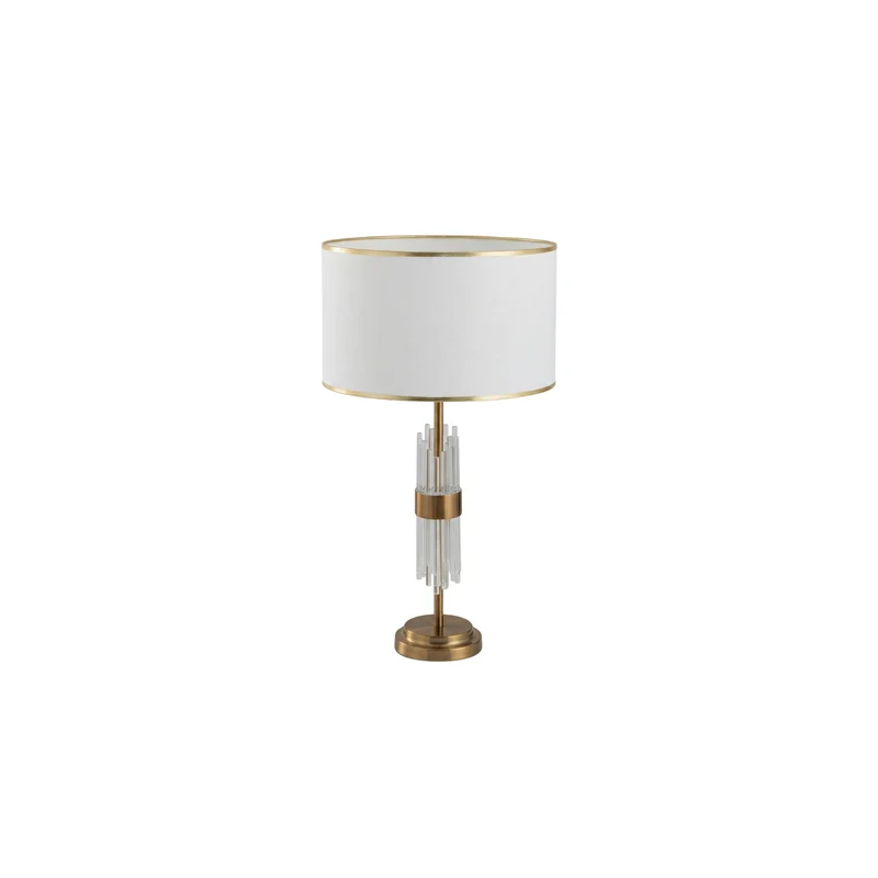 Elegante Nachttischlampe mit weißem Stoffschirm und goldenem Fuß – Aurore