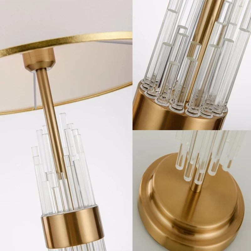 Elegante Nachttischlampe mit weißem Stoffschirm und goldenem Fuß – Aurore