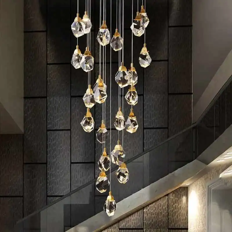 Elegante Hängeleuchte mit luxuriösen Kristallen & warmem Halo – Zénith