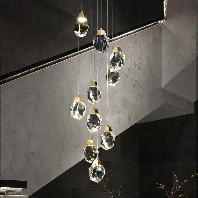 Elegante Hängeleuchte mit luxuriösen Kristallen & warmem Halo – Zénith