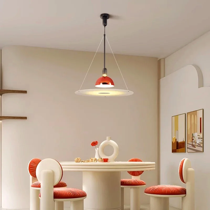 Kreisförmige Design-Deckenleuchte – Alcyon