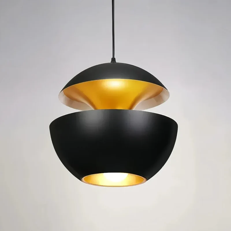 Moderne Kugel-Pendelleuchte aus Metall für Esszimmer und Esstisch